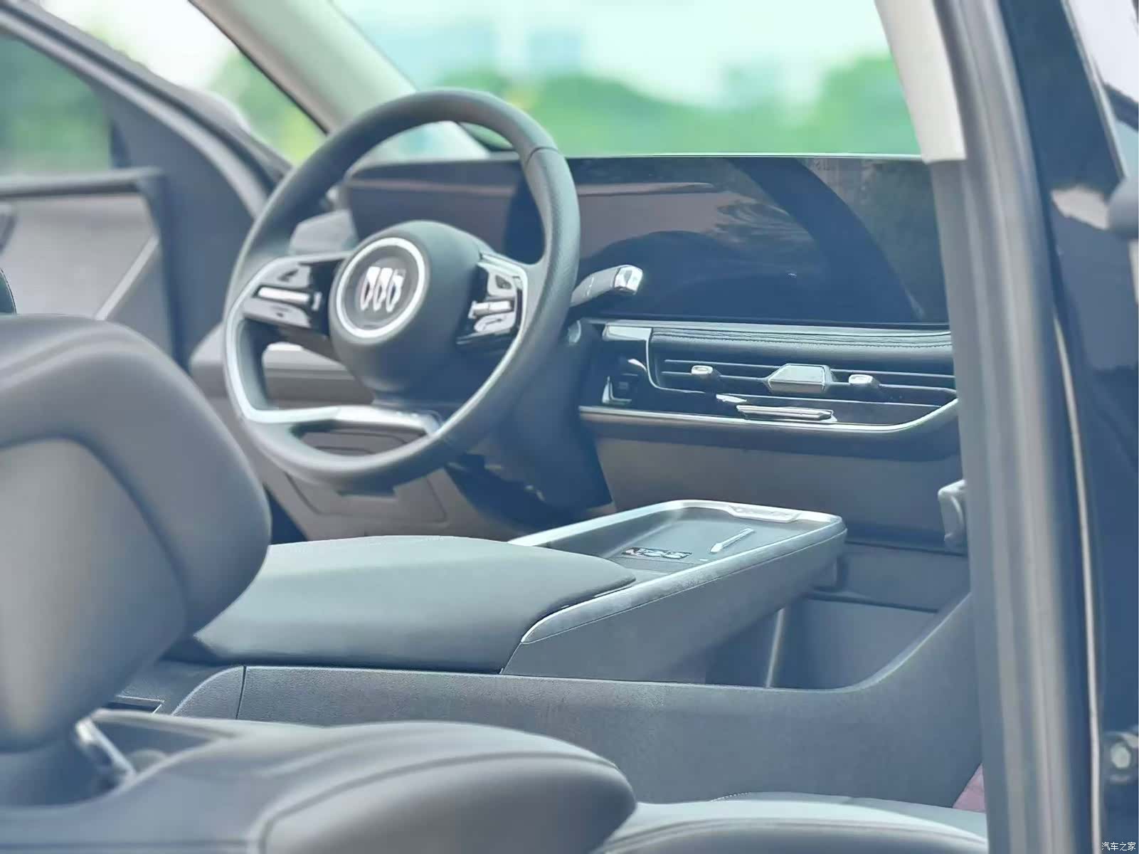 Buick LaCrosse, 2025 все фото