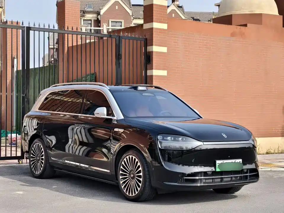 AITO Ask the world M9