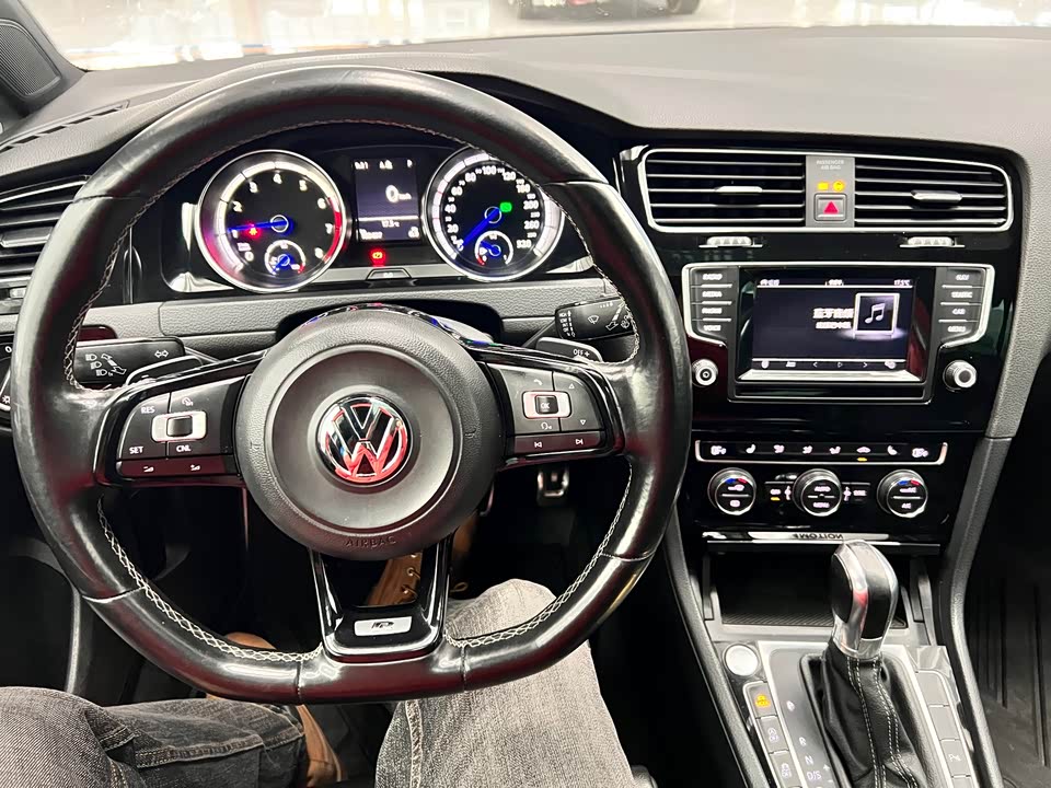 Volkswagen golf