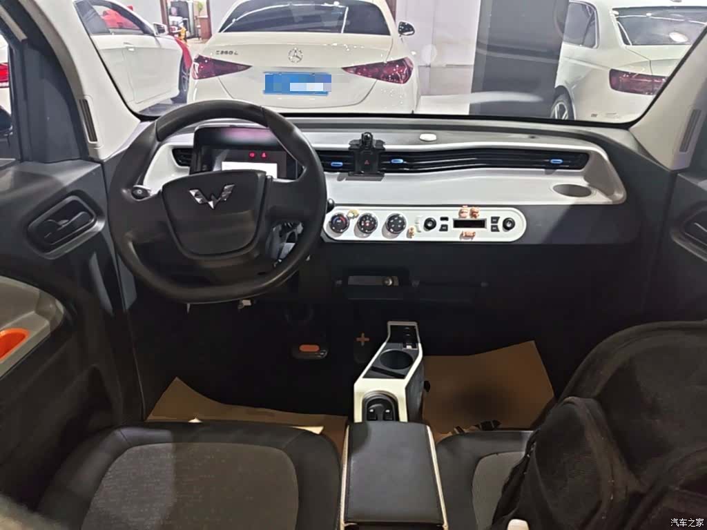 Wuling MINIEV, 2023 10