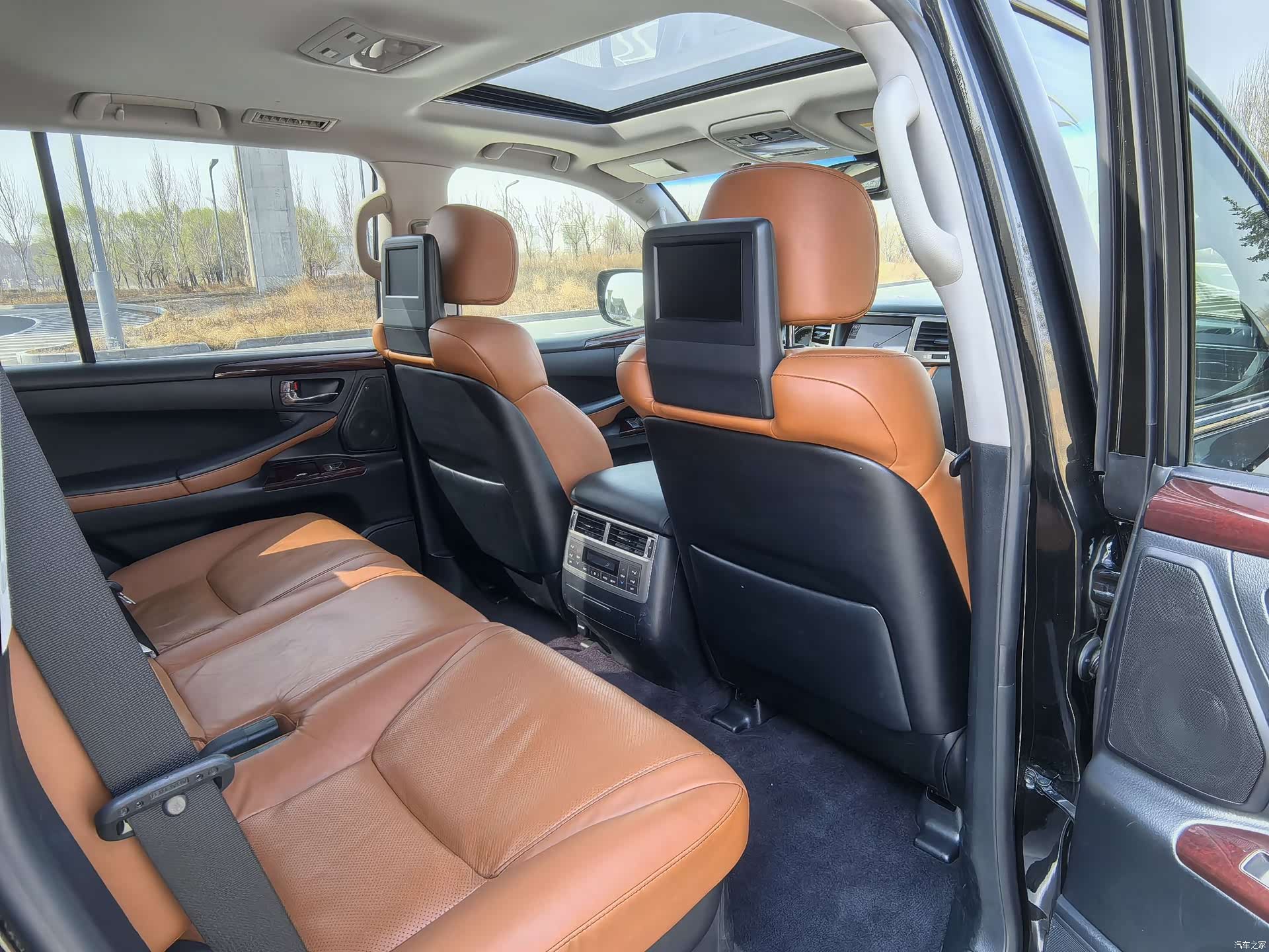 Lexus LX, 2013 14