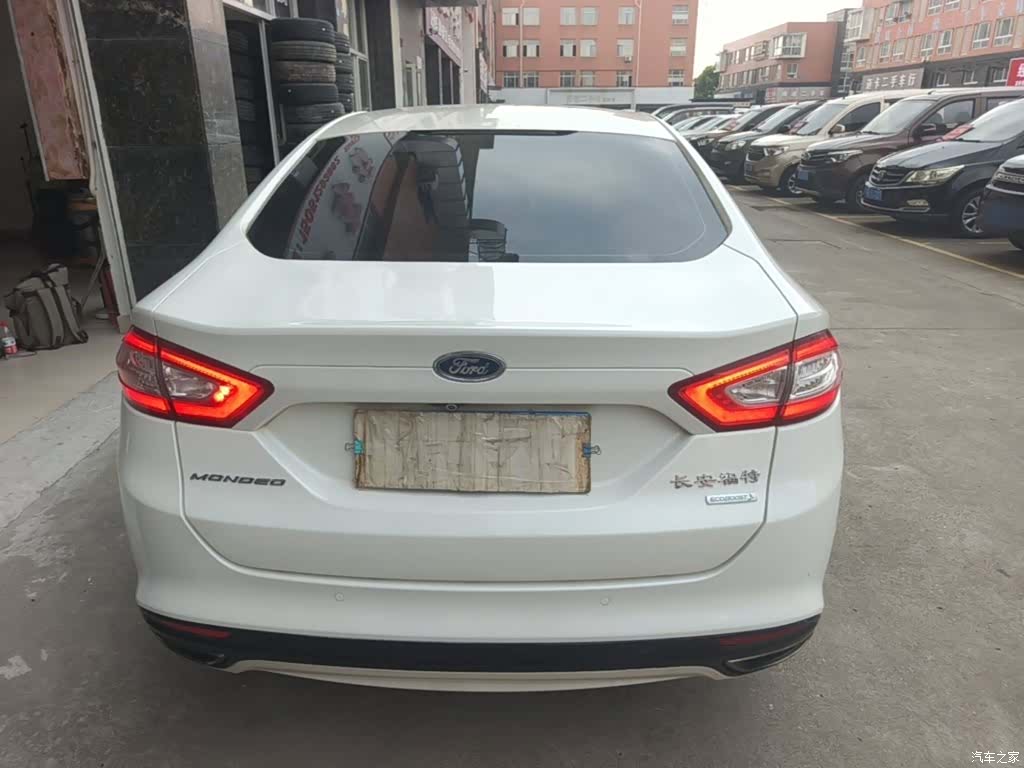 Ford Mondeo, 2015 6
