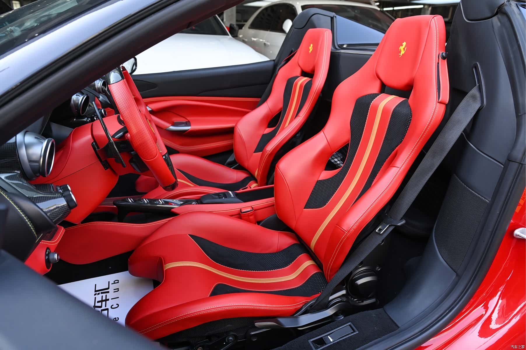 Ferrari F8, 2022 все фото