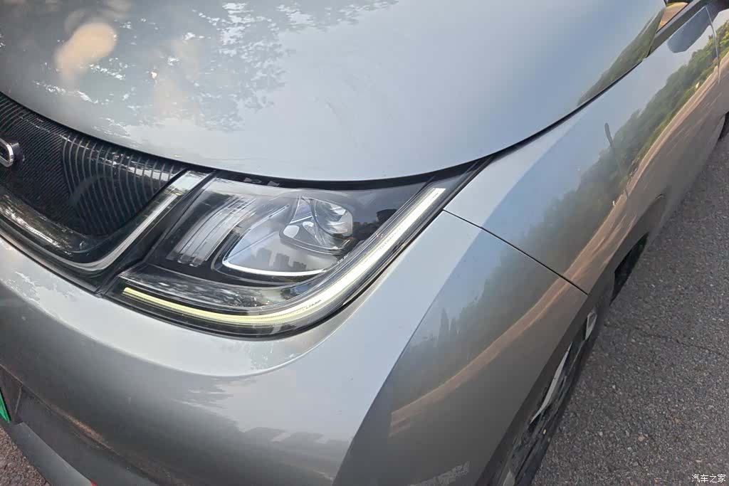 BYD Dolphin, 2022 все фото