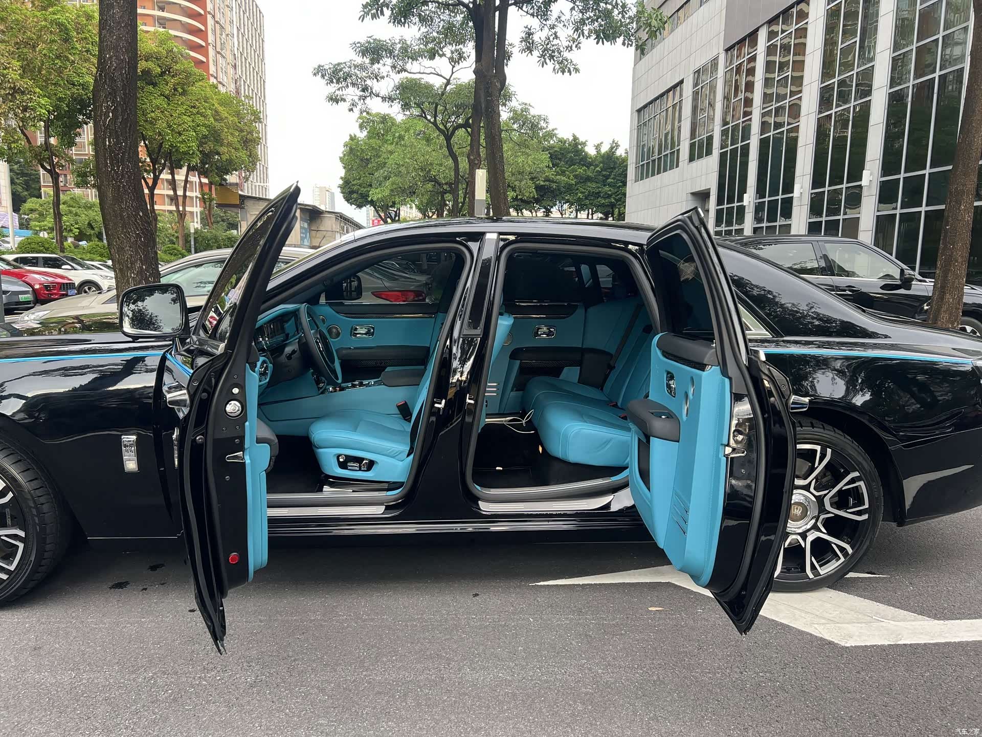 Rolls-Royce Ghost, 2011 14