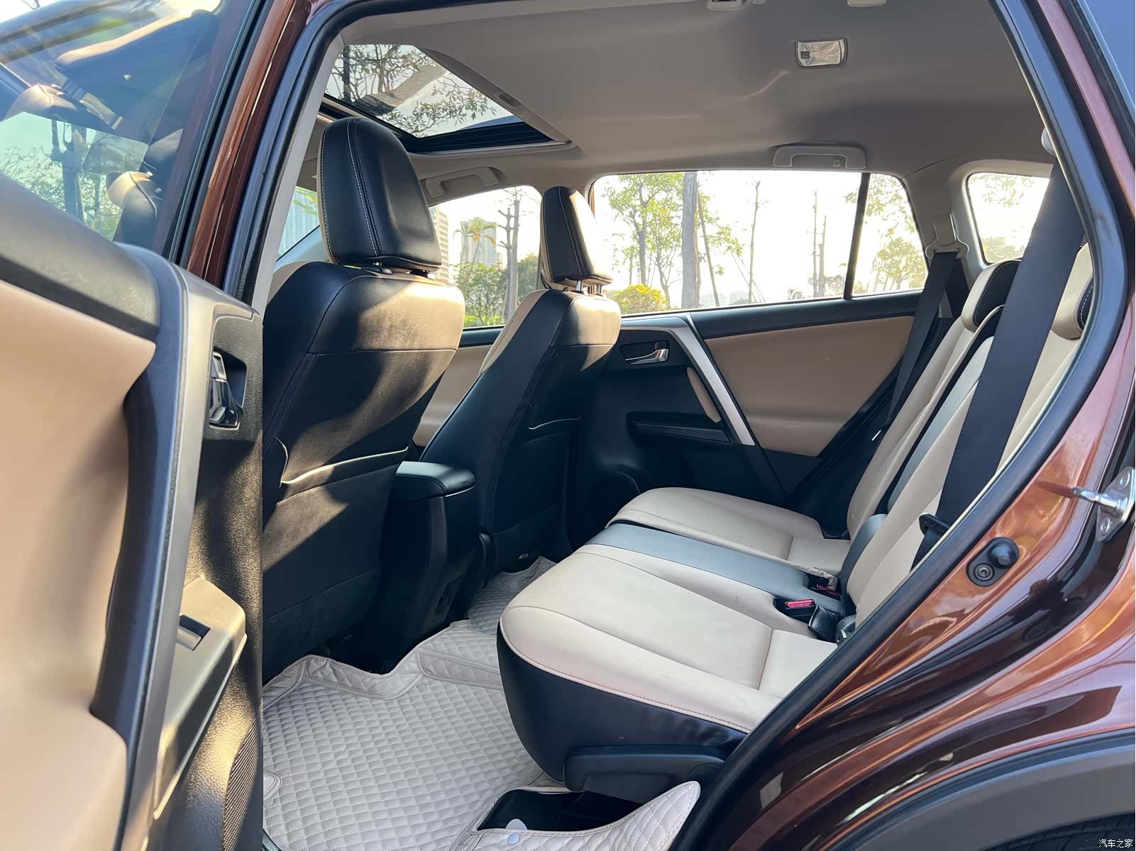 Toyota RAV4, 2017 9
