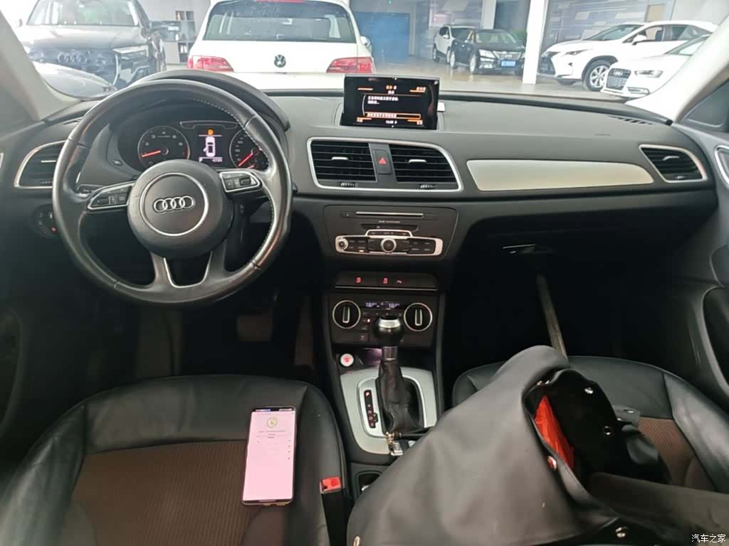 Audi Q3, 2018 10