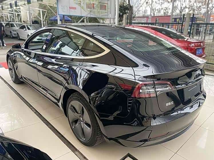 Tesla Model 3 Tesla Model 3