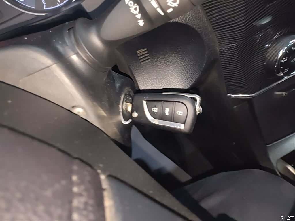 Toyota Corolla, 2015 9