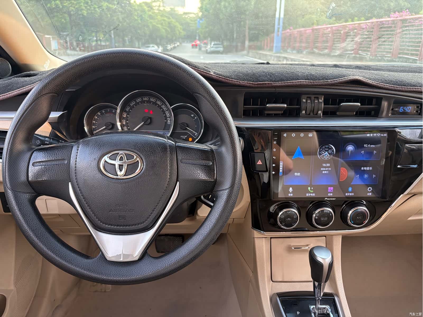 Toyota Corolla, 2016 18