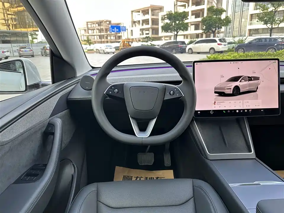 Tesla Model Y Tesla Model Y