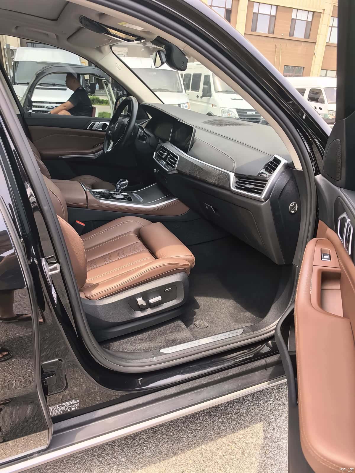 BMW X5, 2021 9