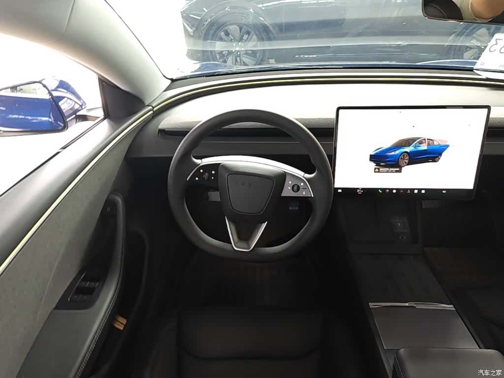 Tesla Model 3, 2025 11