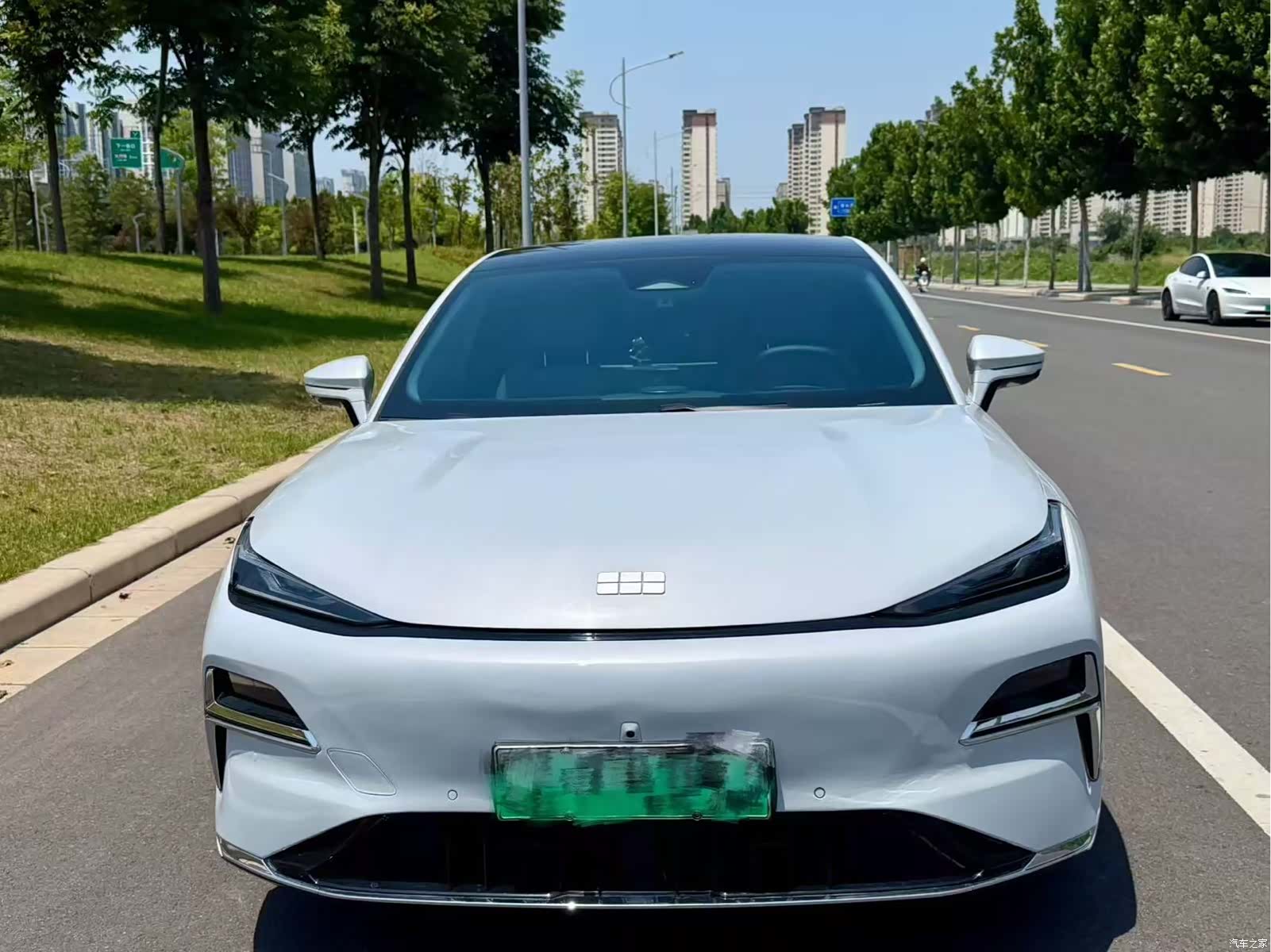Geely 8, 2025 2