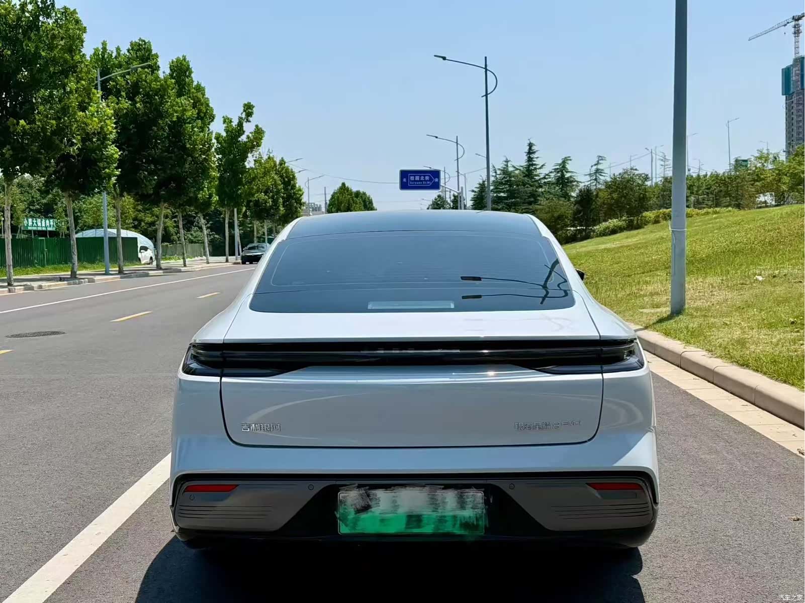 Geely 8, 2025 8