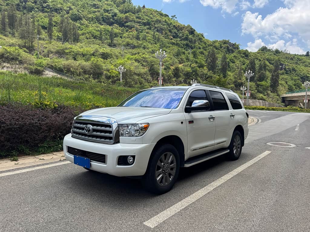 Toyota Sequoia