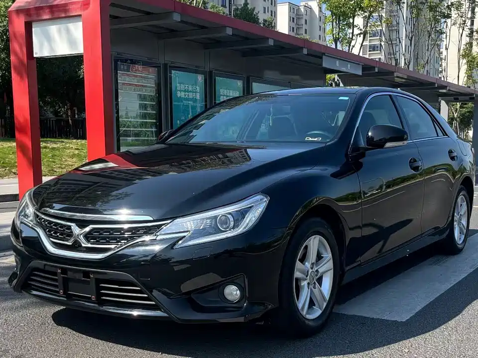 Toyota Reiz