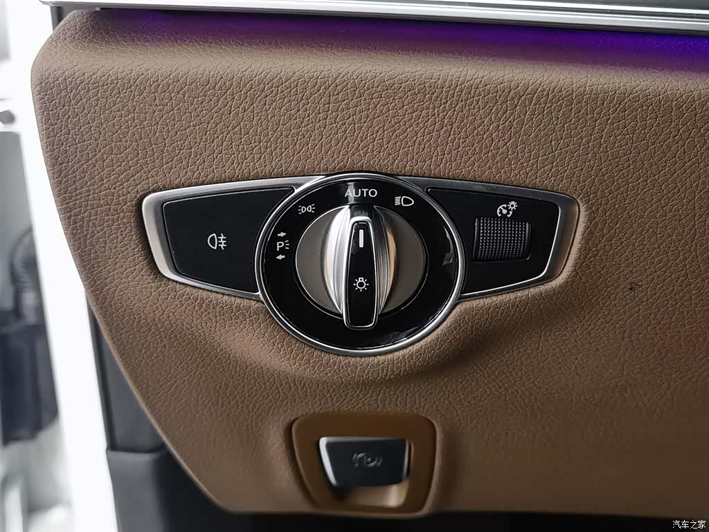 Mercedes-Benz E-Class, 2021 21