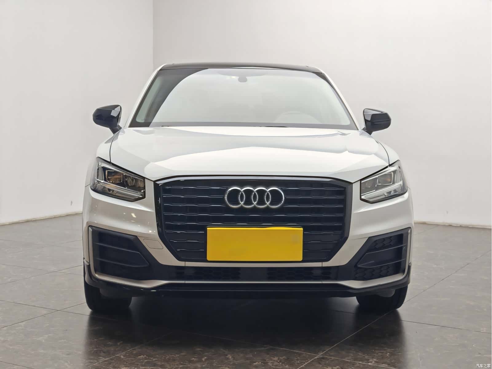 Audi Q2L, 2021 все фото