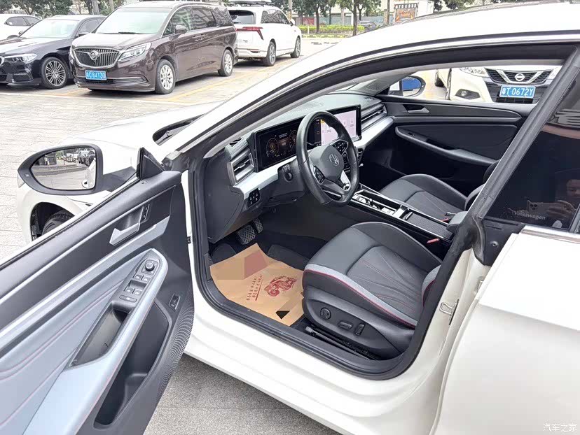 Volkswagen Lamando, 2022 4