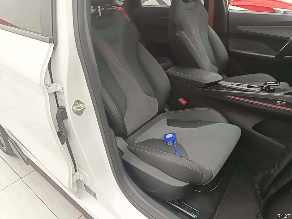 Geely Binray, 2023 25