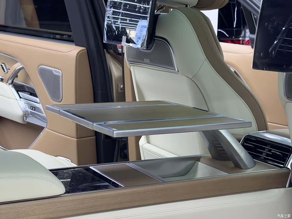 Land Rover Range Rover, 2026 12