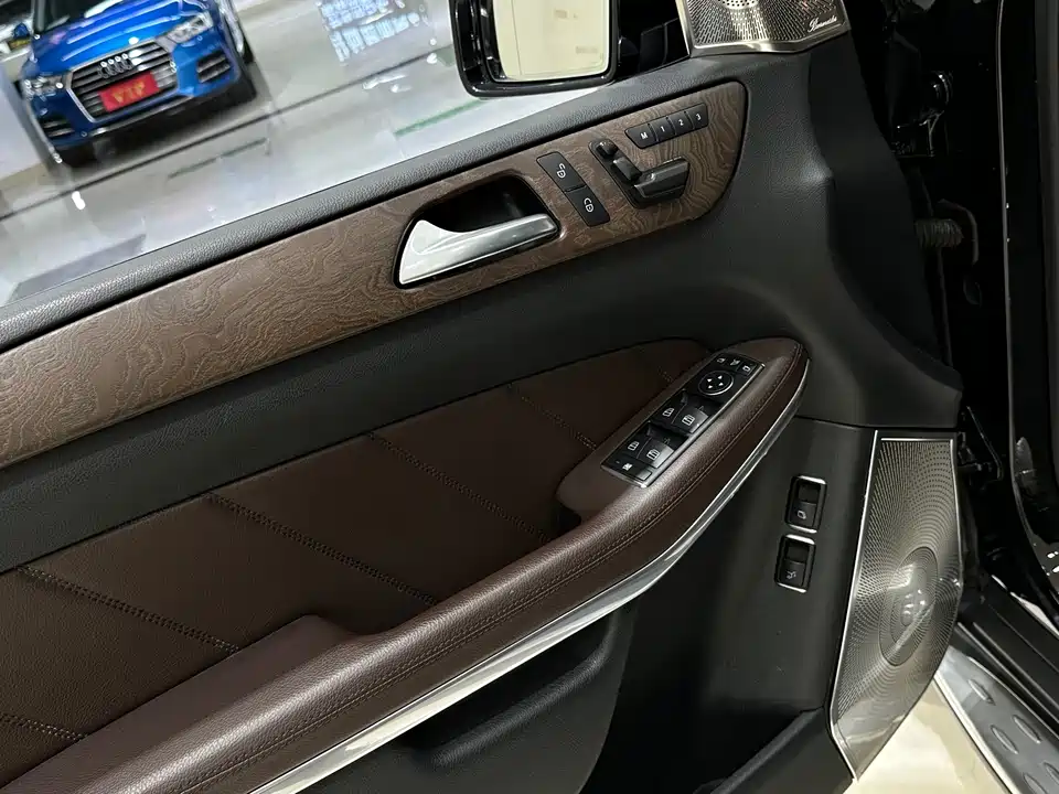 Mercedes-Benz GL grade