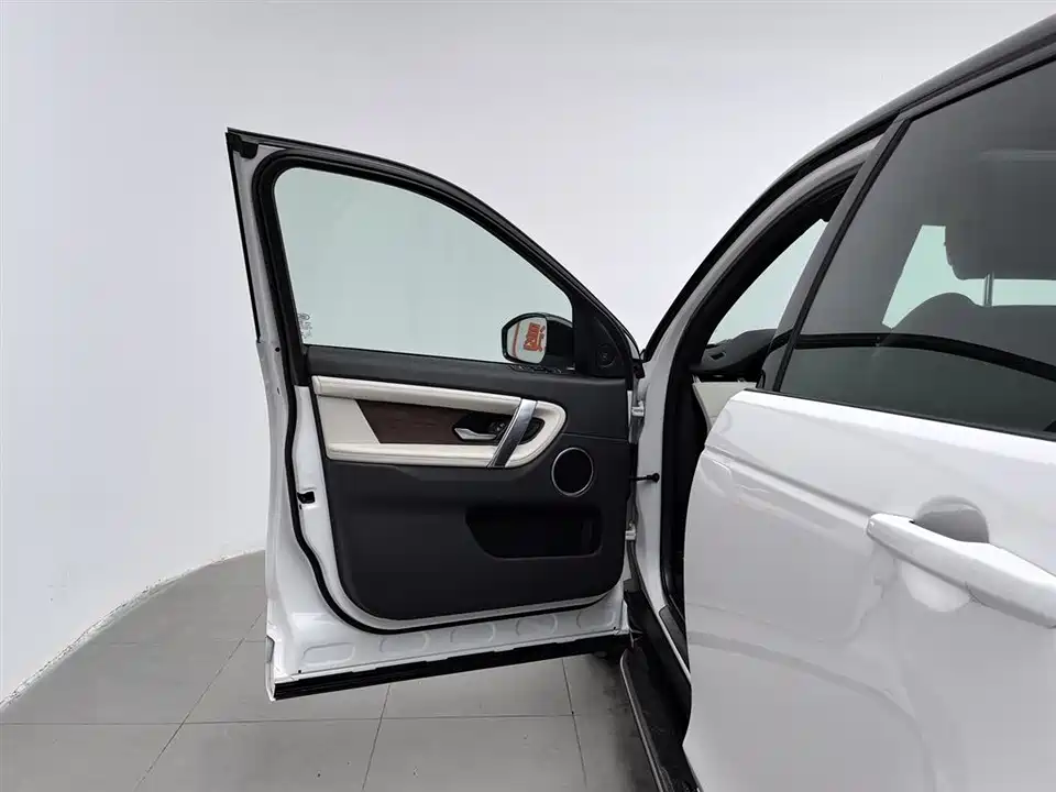 Land Rover Discover sports