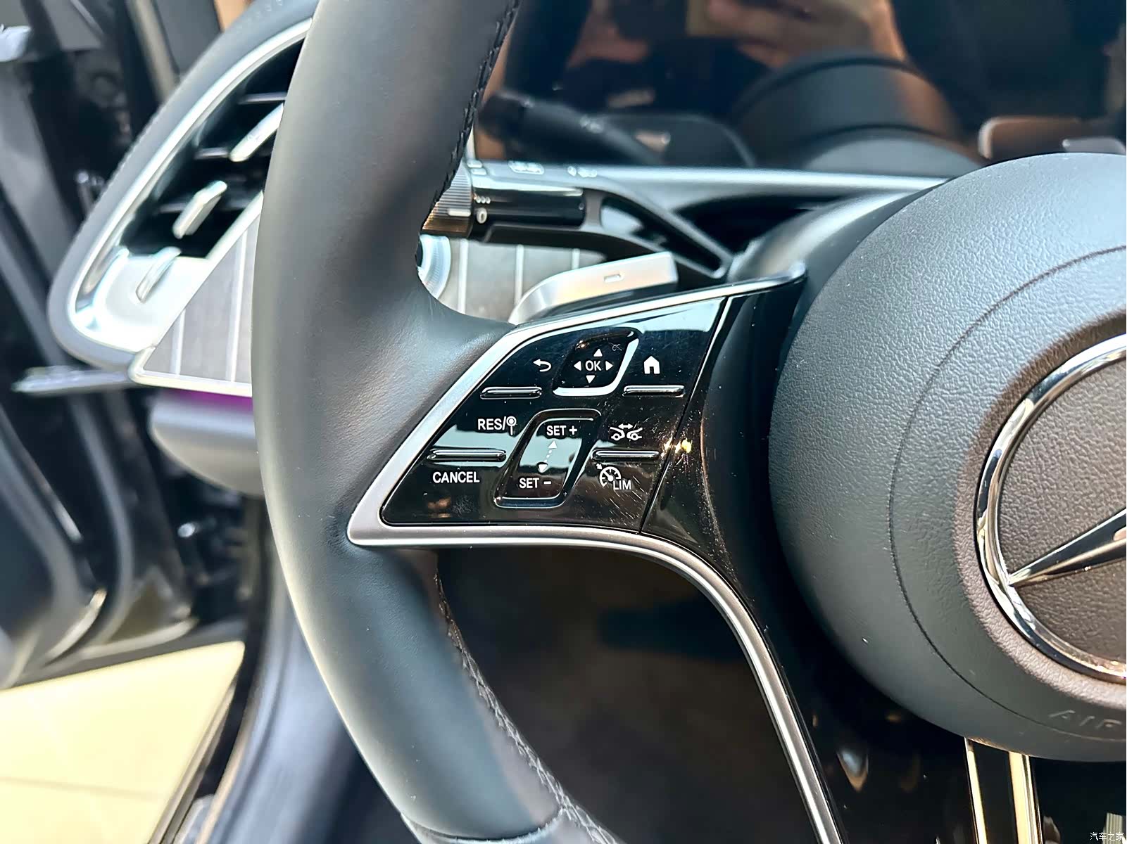 Mercedes-Benz E-Class, 2024 15