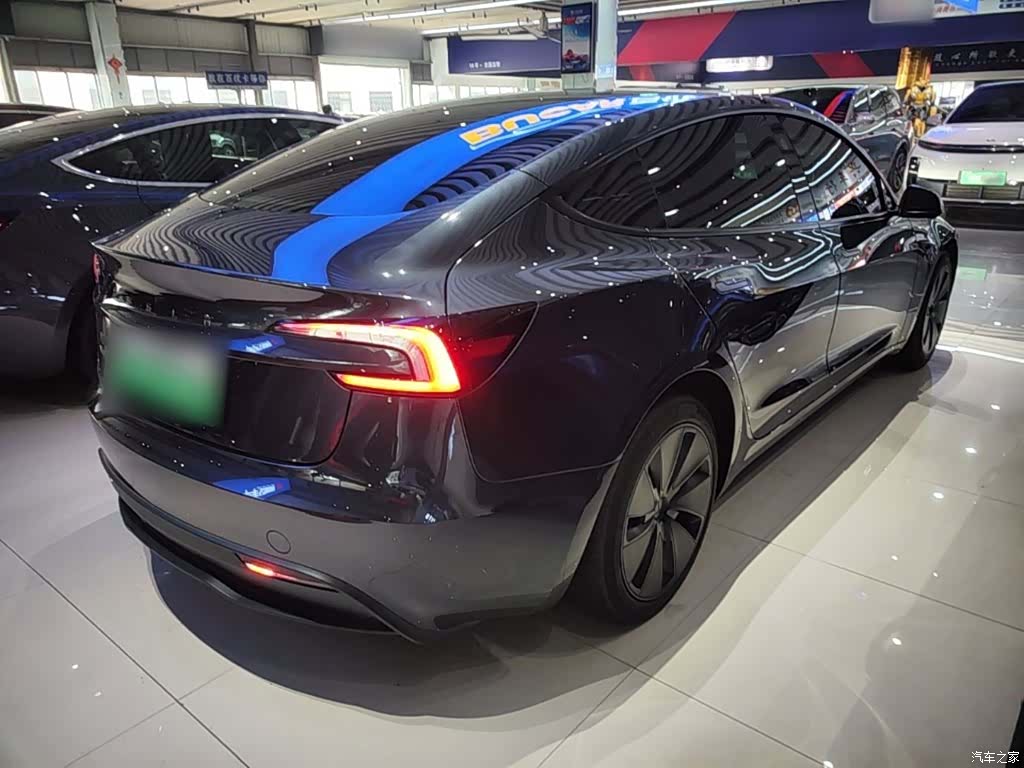 Tesla Model 3, 2024 7