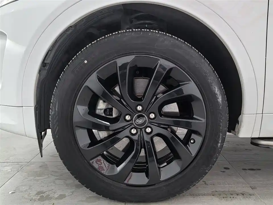 Land Rover Discover sports