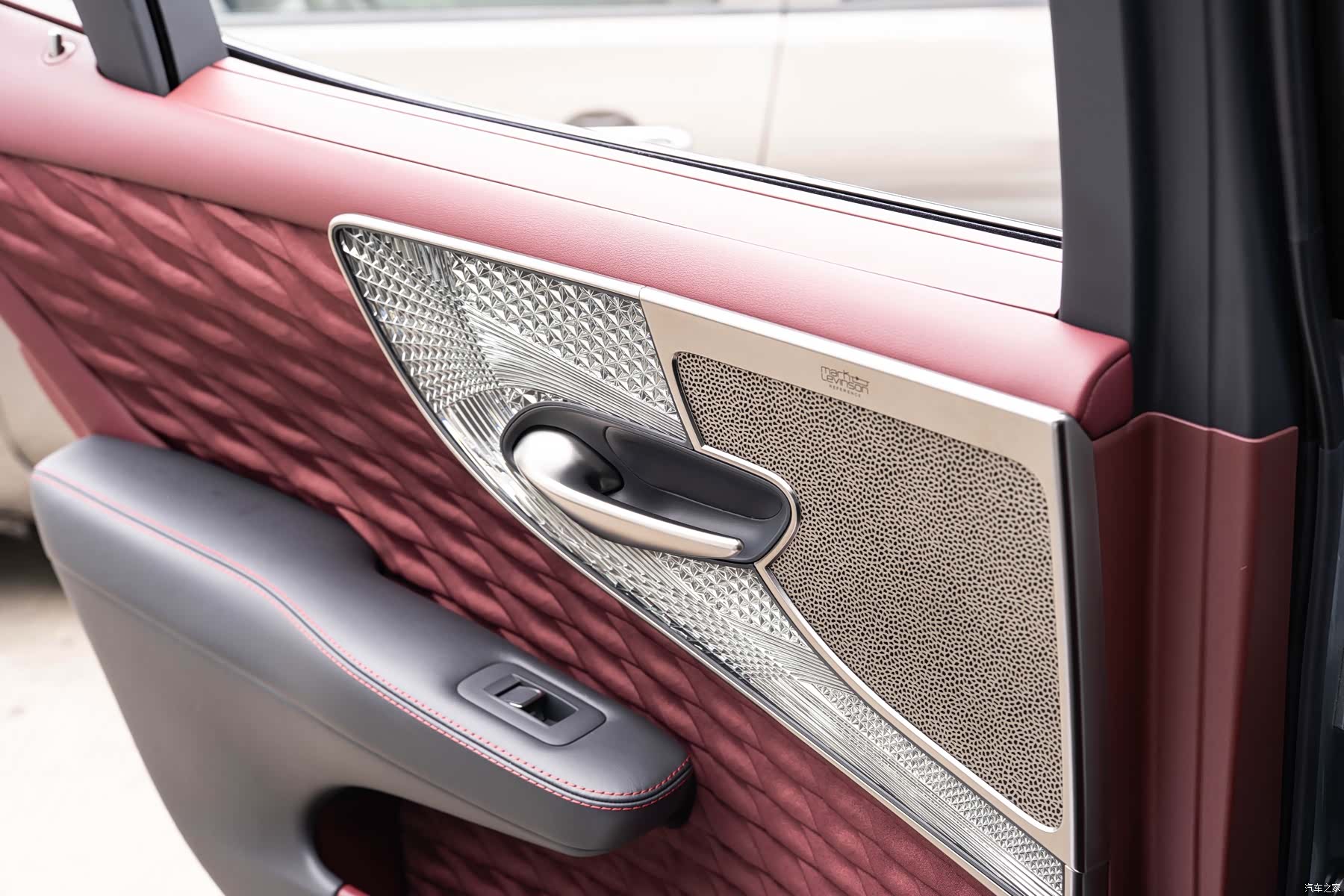 Lexus LS, 2021 18