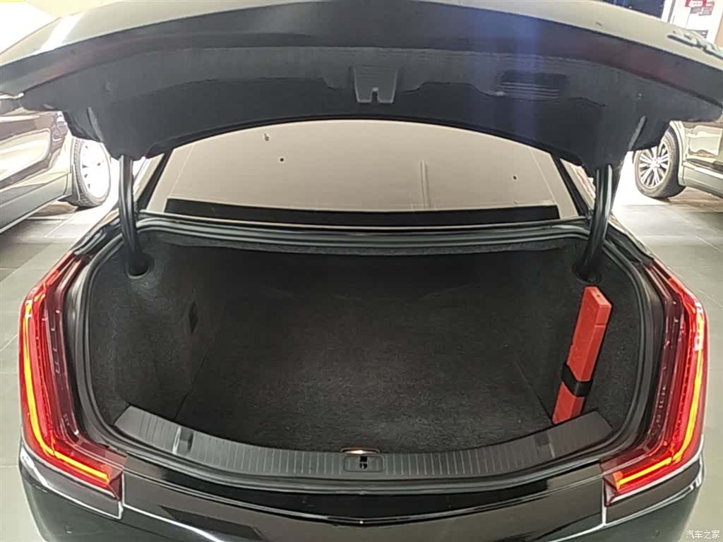 Cadillac XTS, 2019 19