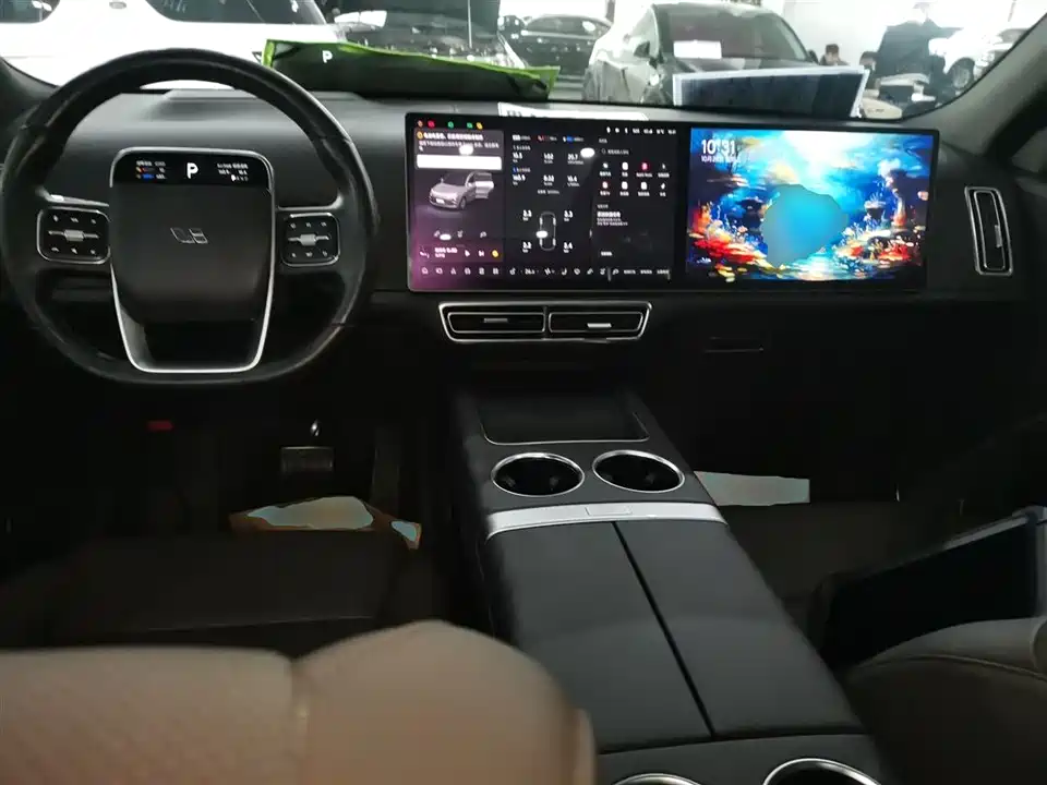 Li Auto Ideal L8