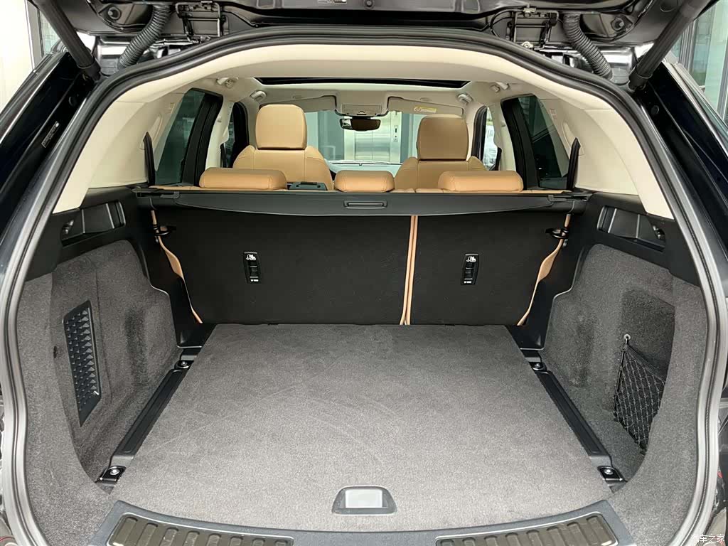 Land Rover Discovery, 2025 9