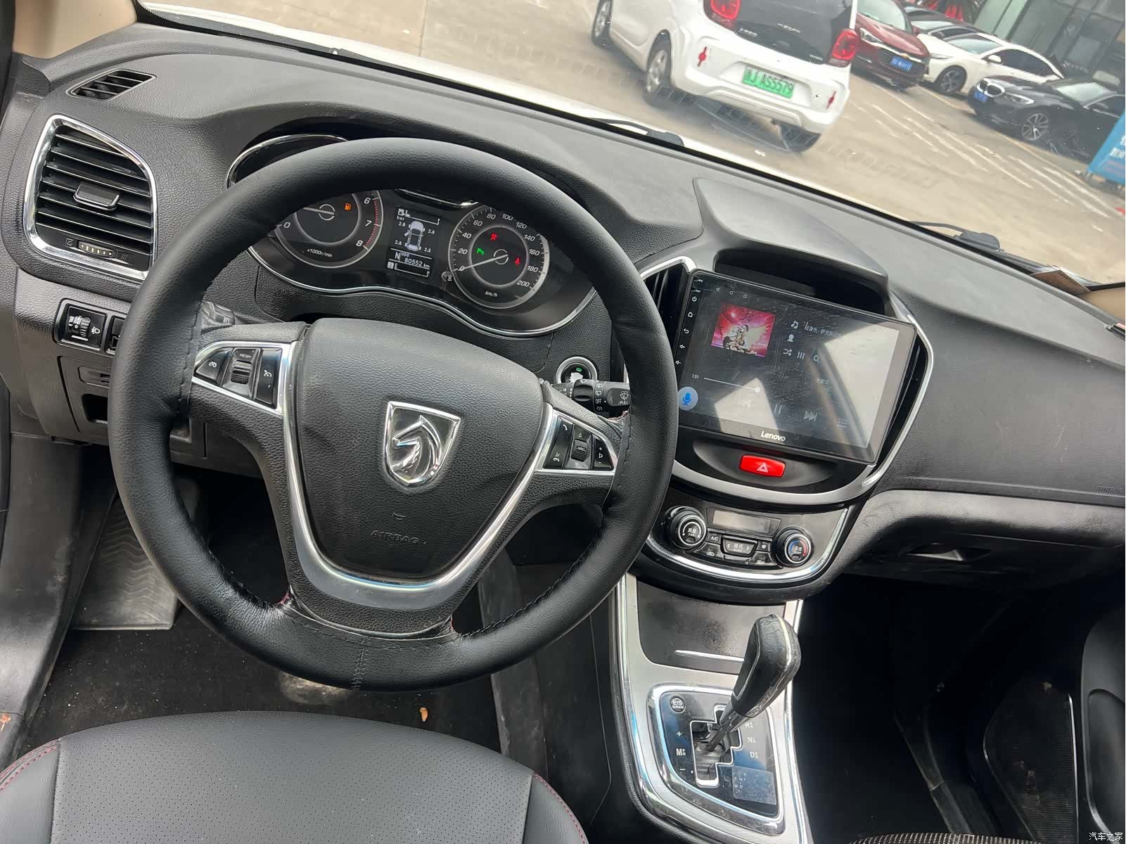 Wuling 560, 2017 9