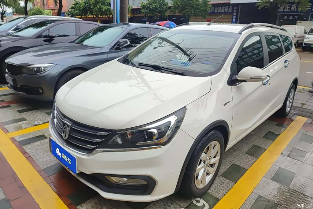 Wuling 310W, 2019 1