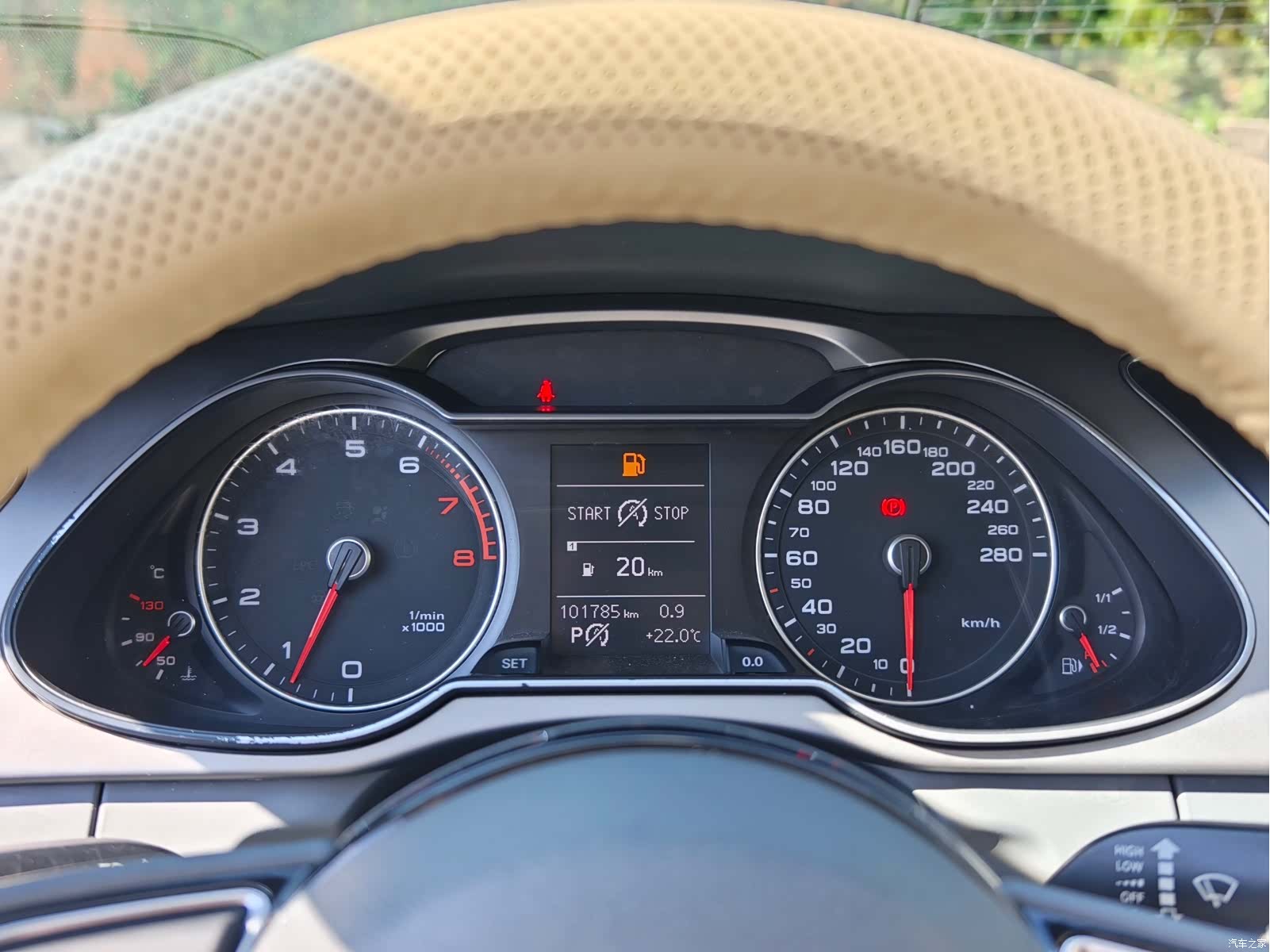 Audi A4L, 2012 24