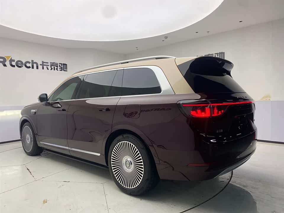 AITO Ask the world M9