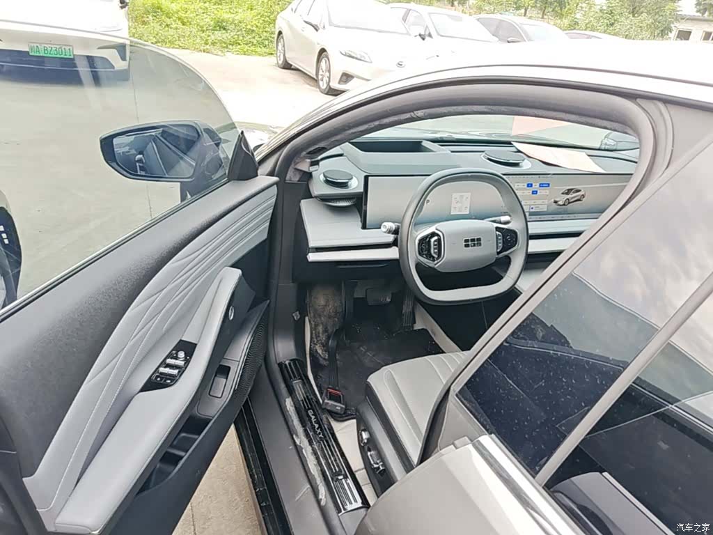Geely E8, 2024 16