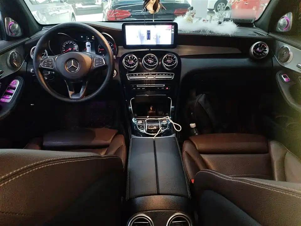 Mercedes-Benz GLC Mercedes-Benz GLC