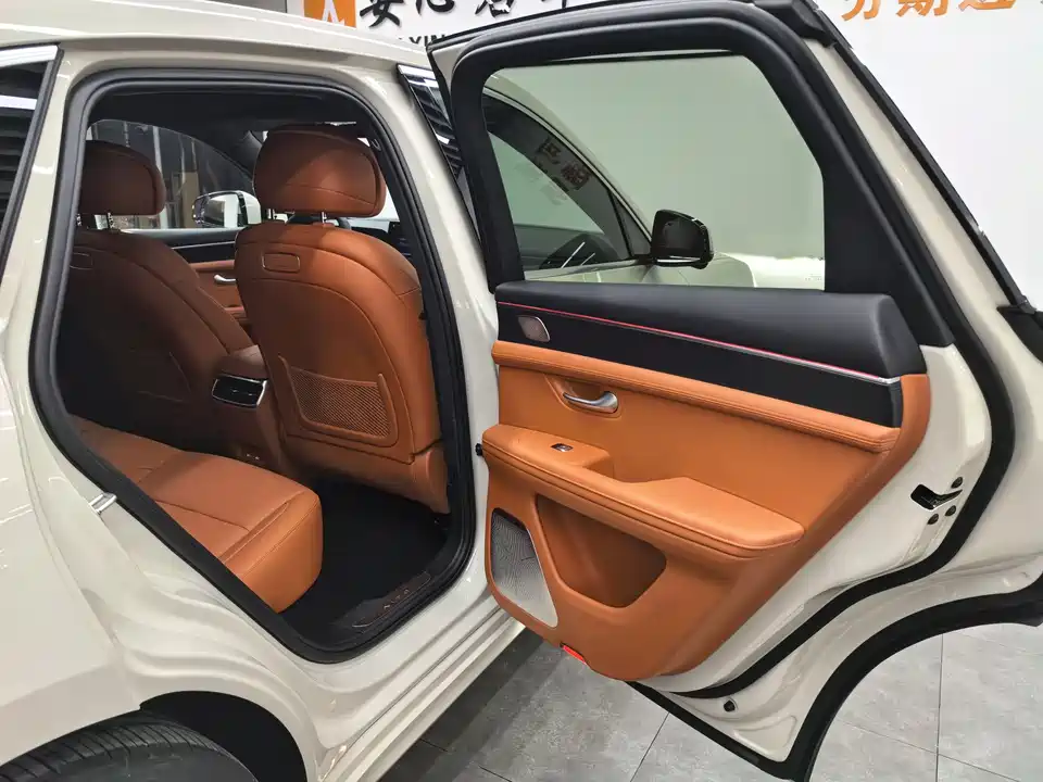 AITO Ask the world M5