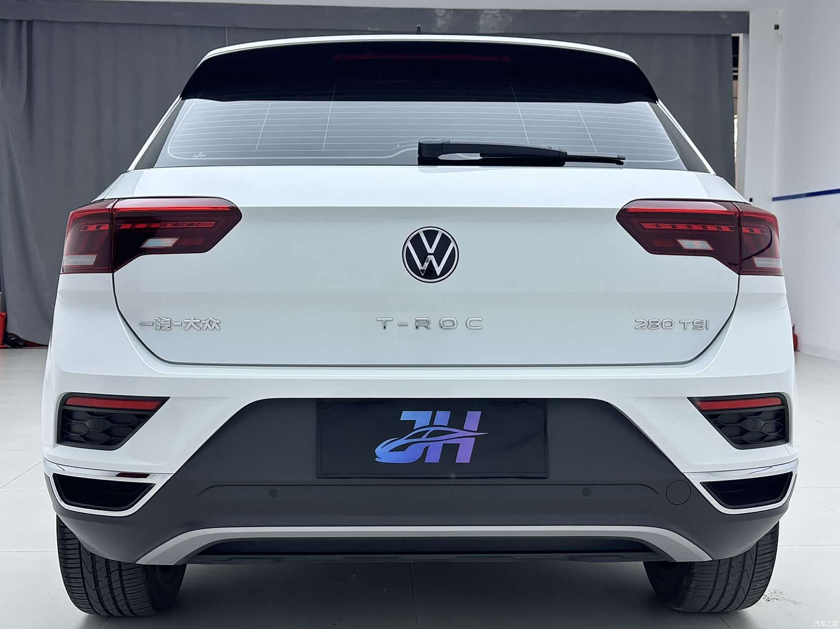 Volkswagen T-ROC, 2022 все фото