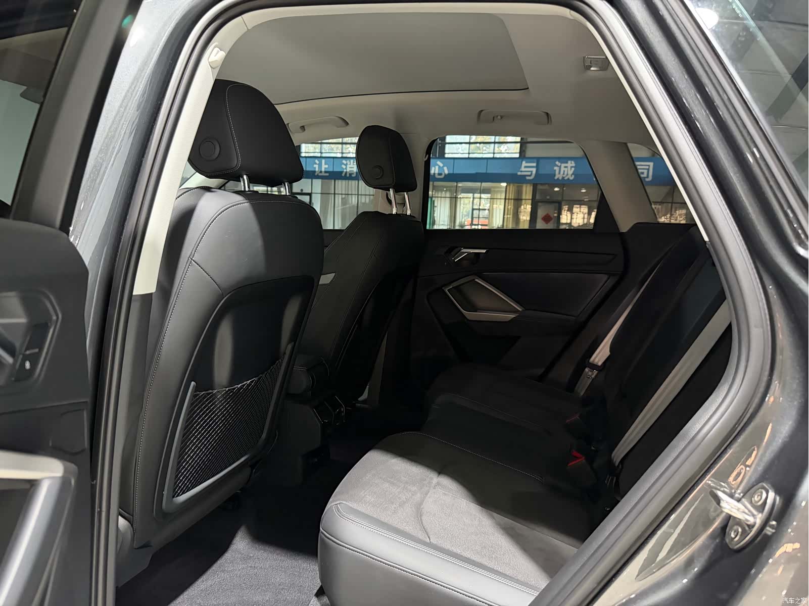 Audi Q3, 2023 8