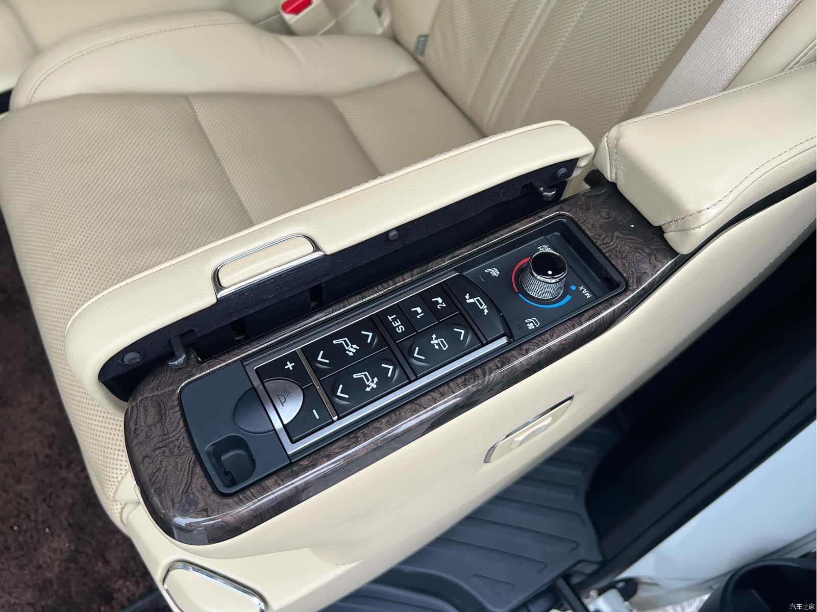 Toyota Alphard, 2018 4