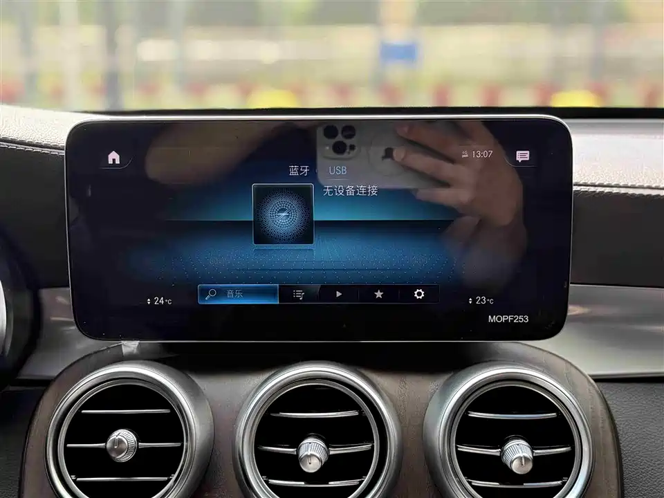 Mercedes-Benz GLC Mercedes-Benz GLC