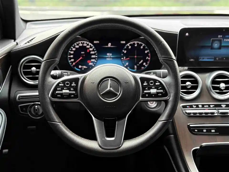 Mercedes-Benz GLC Mercedes-Benz GLC