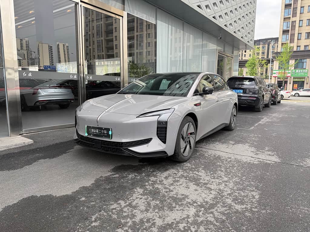 Hongqi EH7