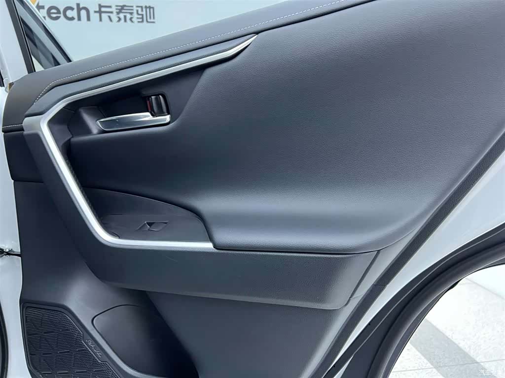 Toyota RAV4, 2024 23