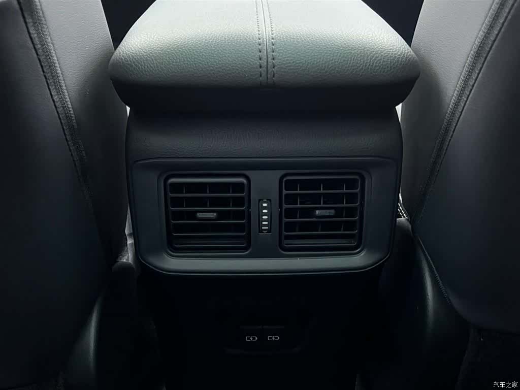Toyota RAV4, 2024 20
